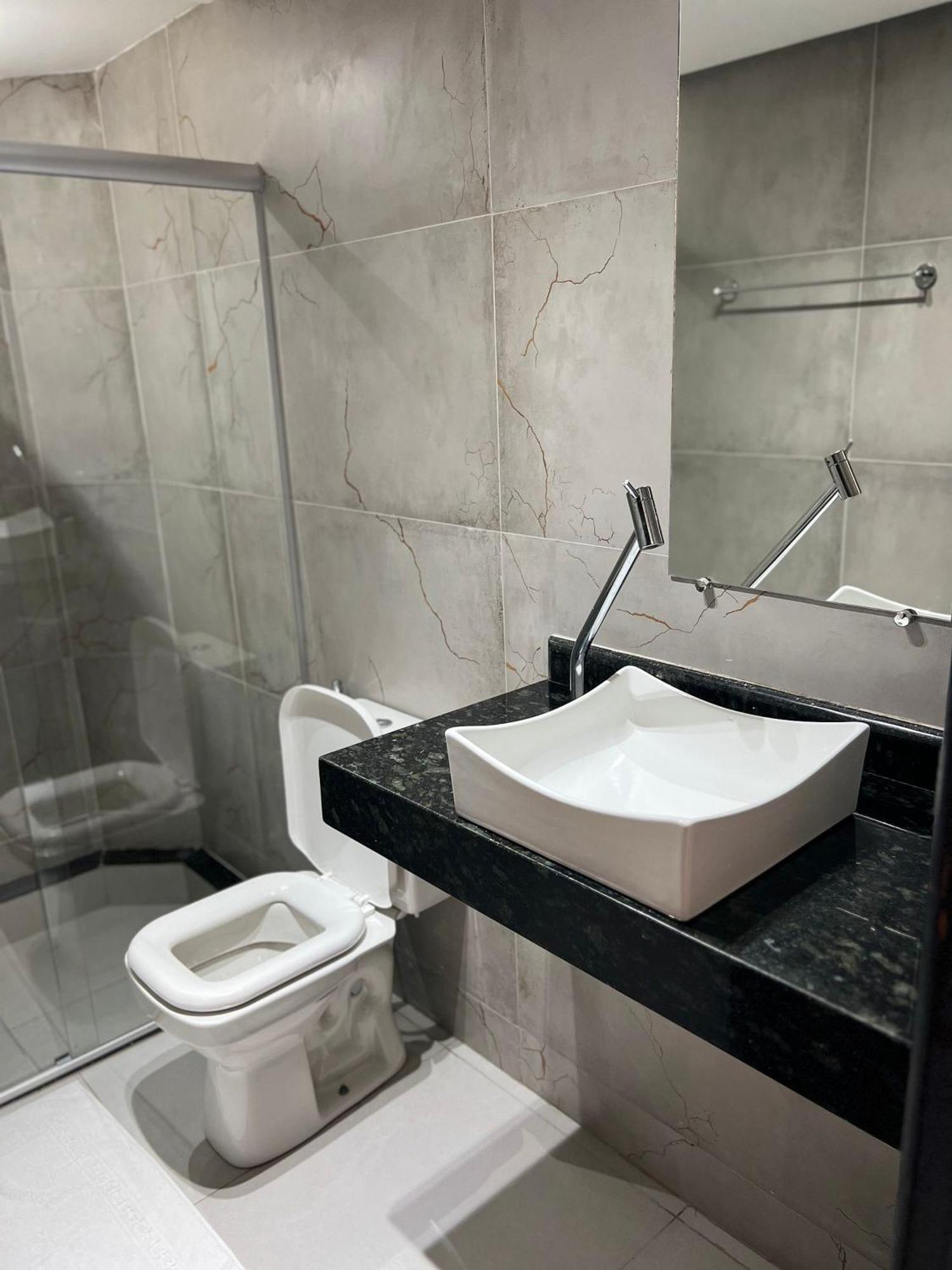 O Beira Mar Praia Hotel Esta Localizado Na Orla, Na Praia De Taperapuan, Cafe Incluso, Wi-Fi 500Mb, Piscinas, Estacionamento Privativo, Ar Condicionado Split, Smart Tv, Frigobar, Porto Seguro Dış mekan fotoğraf