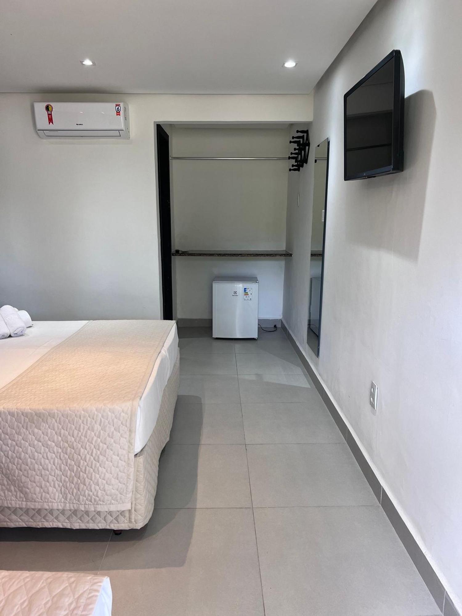 O Beira Mar Praia Hotel Esta Localizado Na Orla, Na Praia De Taperapuan, Cafe Incluso, Wi-Fi 500Mb, Piscinas, Estacionamento Privativo, Ar Condicionado Split, Smart Tv, Frigobar, Porto Seguro Dış mekan fotoğraf